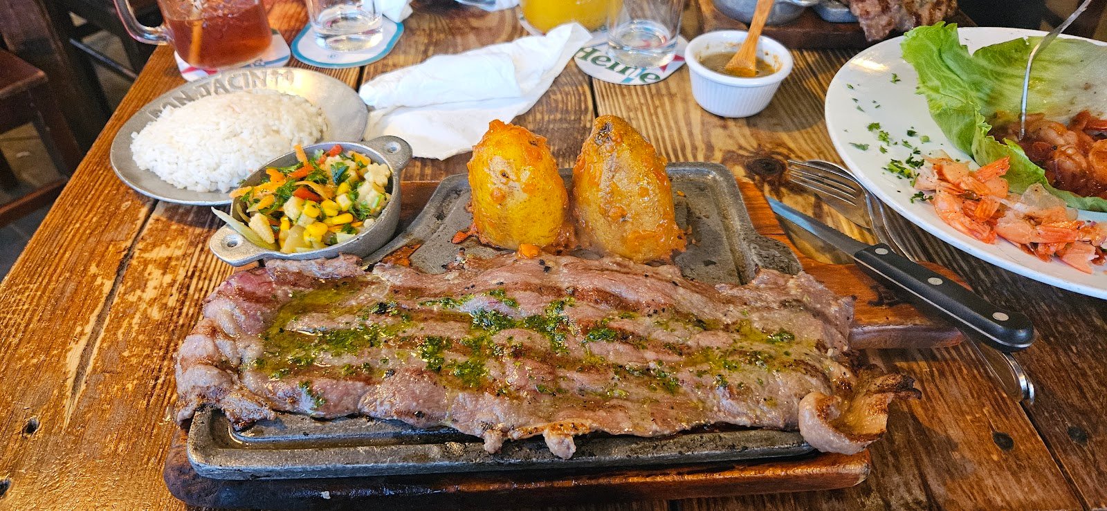 Don Jacinto Restaurant dining