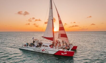 Aruba Luxury Wine & Dine Dinner Sail