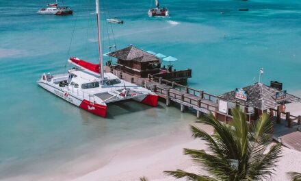 Aruba Antilla & Catalina Snorkel Sail