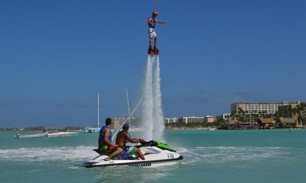 Aruba Flyboarding Jetovator Experience