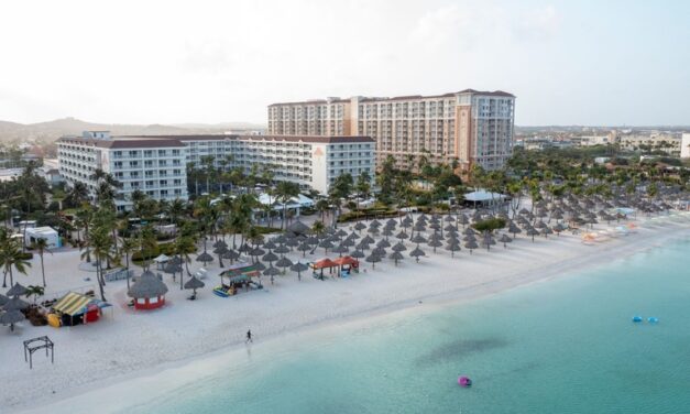 Marriott’s Aruba Surf Club: A Paradise on the Beach