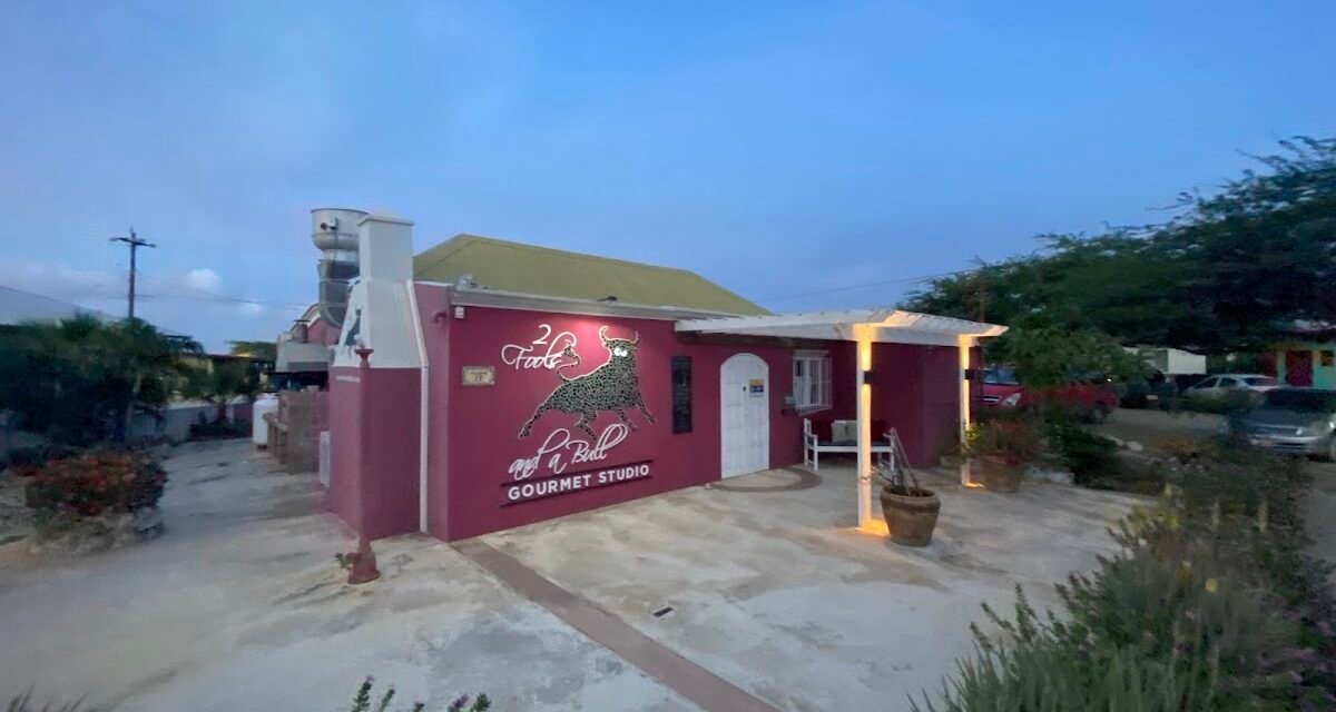 2 Fools And A Bull Aruba: The Most Exclusive Dining Experience on the Island