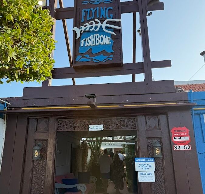 Flying Fishbone Aruba: Dining with Your Feet in the Water