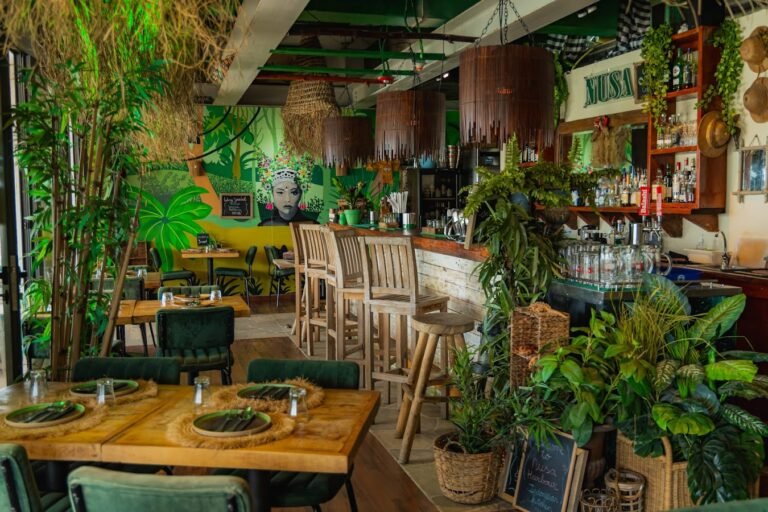 Nusa Aruba: Indonesian Rijsttafel in the Heart of Oranjestad