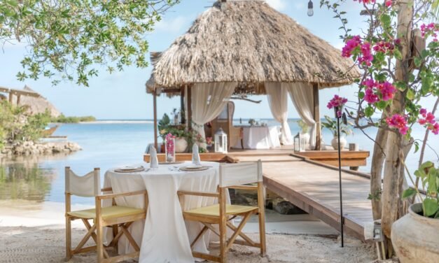 The Old Man and the Sea Restaurant Aruba: Waterfront Dining in Savaneta