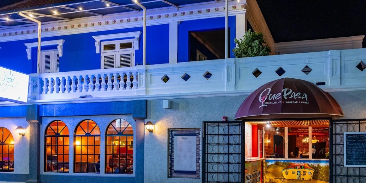 Que Pasa Aruba: Eclectic Art Gallery Restaurant in Oranjestad