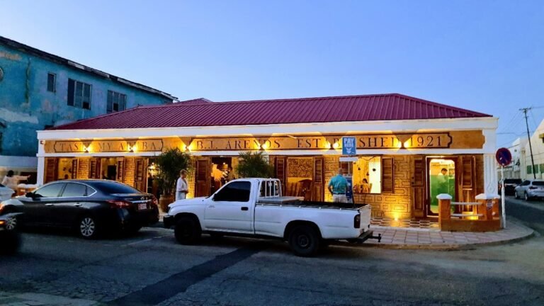 Taste My Aruba: Local Seafood Done Simply in Oranjestad