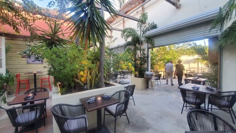 Wilhelmina Restaurant Aruba: Aruba's Most Historic Dining Institution