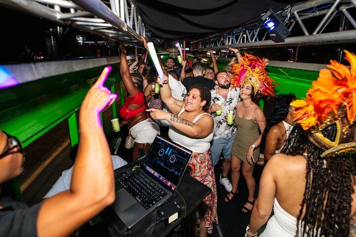 Road Jam Party Bus Aruba Aruba — tours and excursions