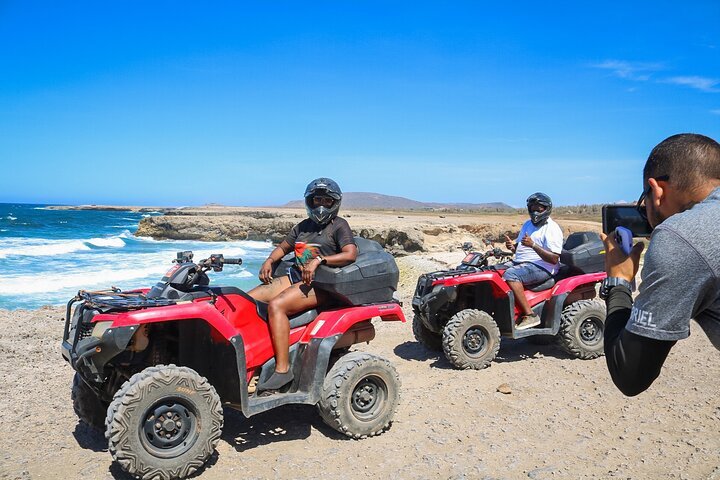 Kini Kini Transfer & Tours Aruba — tours and excursions