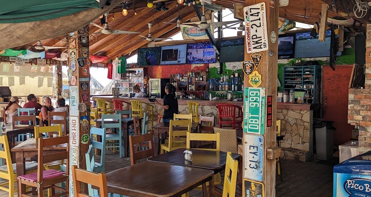 Carlitos Caribbean Sports Bar & Grill Aruba: Palm Beach Dining Guide