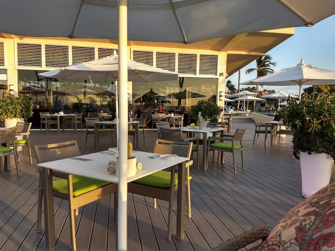 Elements Restaurant Aruba Eagle Beach adults-only sustainable fine dining