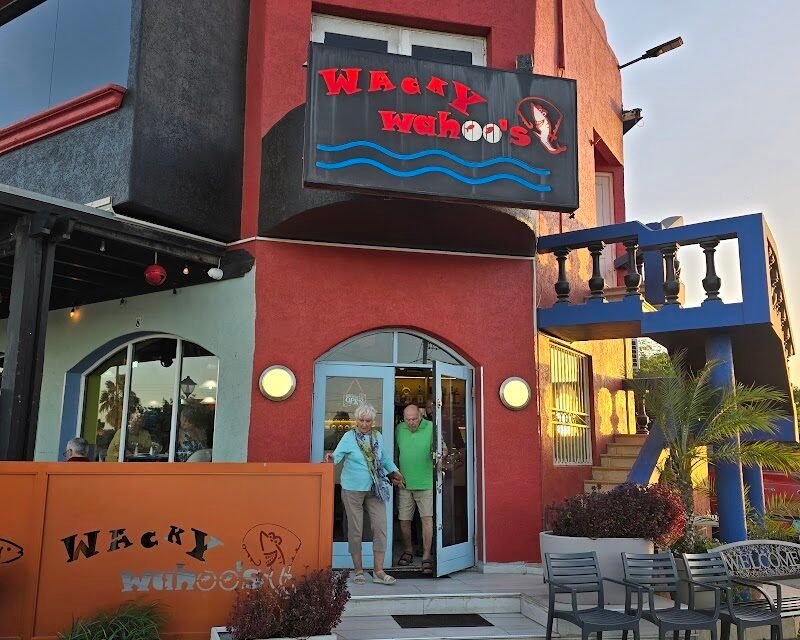 Wacky Wahoo’s Aruba: The Island’s Most Popular Bar & Grill (2026 Guide)