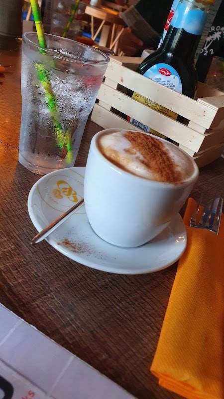 Willem's Dutch Pancakes Aruba interior restaurant Arawak Garden