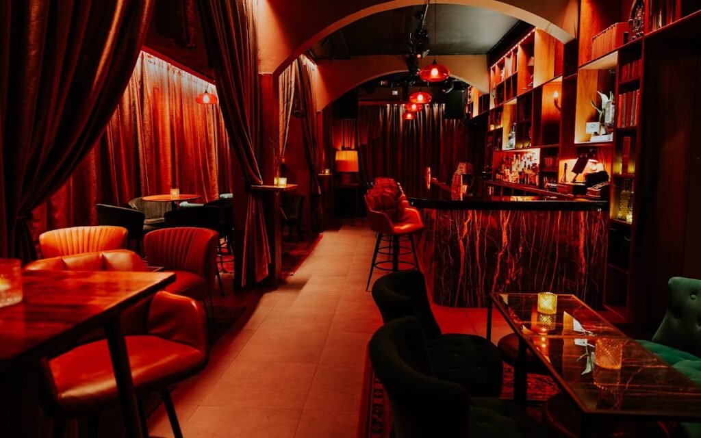 Boutique Speakeasy Aruba photo 1
