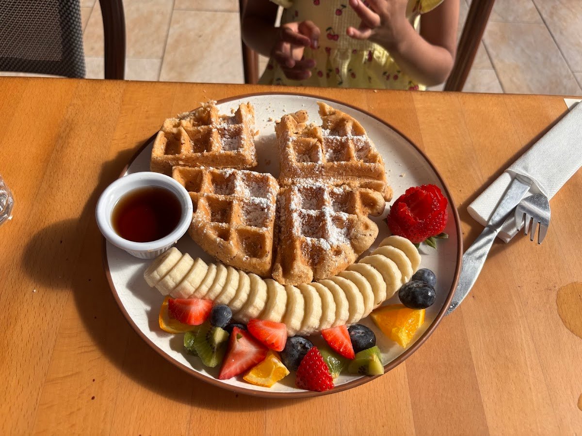 Eduardo's Hideaway dining experience