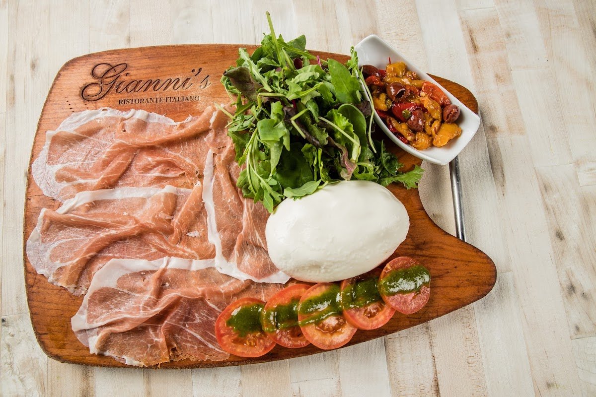 Gianni's Restaurant signature dishes
