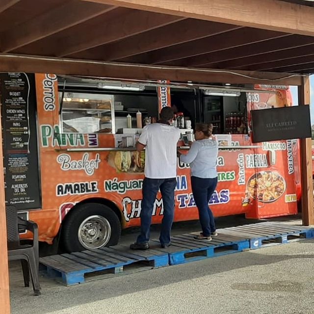 Julio's Corner interior