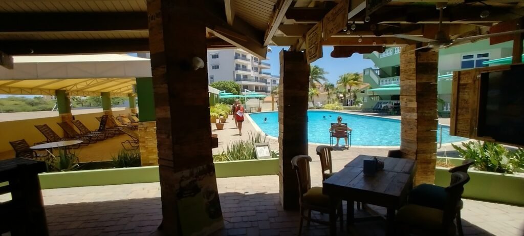Kini Kini Pool Bar Aruba