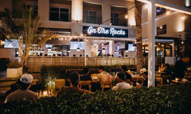 On The Rocks Aruba: Craft Kitchen & Bar at The Cove Mall