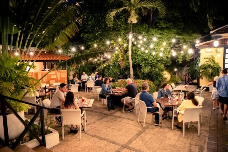 Quinta del Carmen Aruba: Romantic Dining in a 1916 Mansion