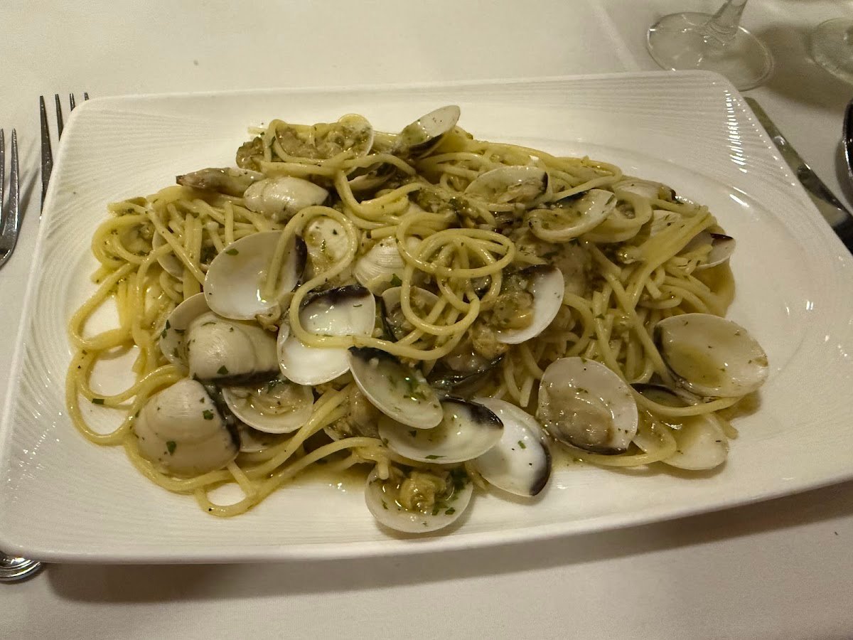 Sole Mare Ristorante Italiano interior and atmosphere