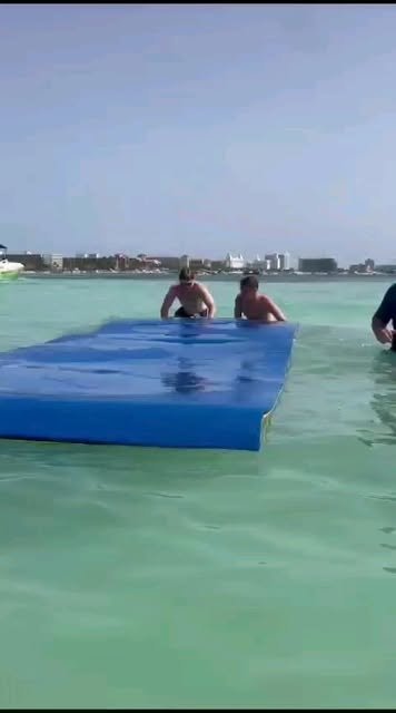 Aruba catamaran guests relaxing aboard the Isabella private charter
